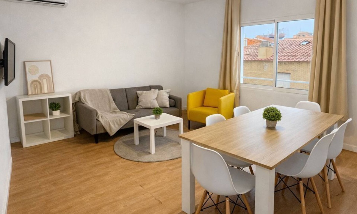 Santa Eugenia Apartment | Ideal group- 6pax- parking van