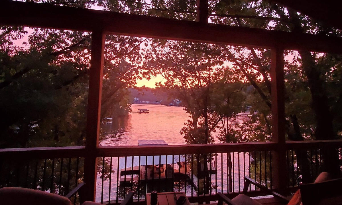 Lake Ozark House | Ideal Location 2MM, Lakefront 4 BR House w/Covered Decks, Private Dock