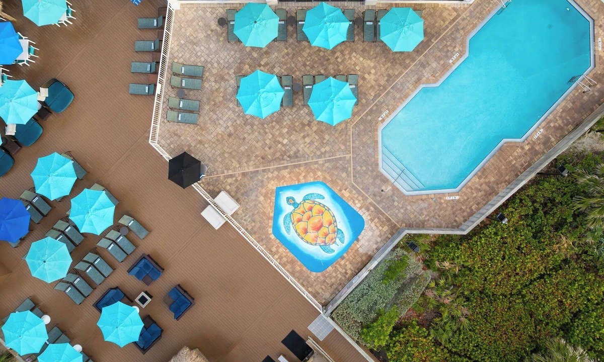 Cocoa Beach Hotel | Ideal Location! 3 Spacious Units, Onsite Pool, Parking, Beach Access!