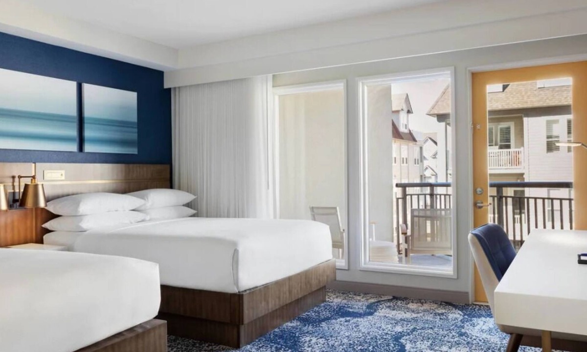 Northeast Virginia Beach Hotel | Ideal Location! Onsite Pool, Minutes to First Landing State Park