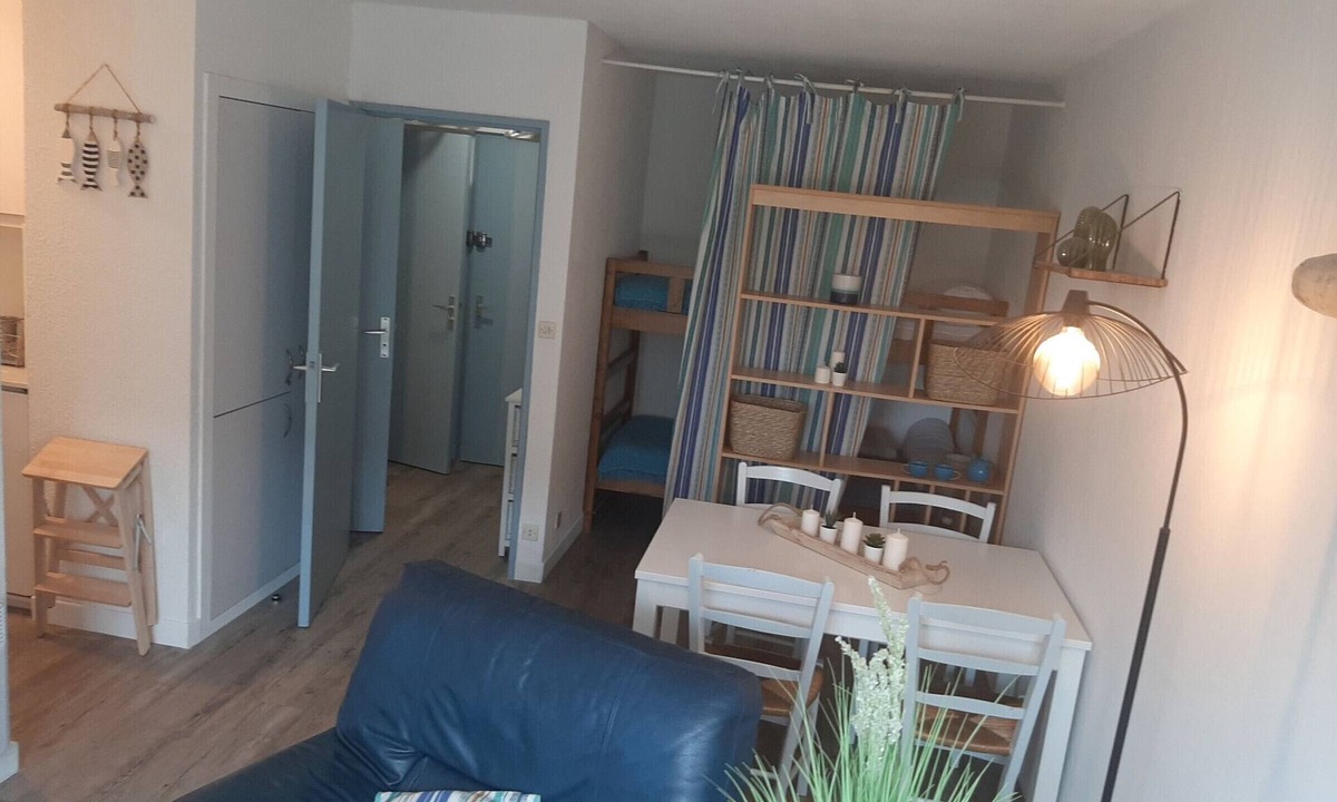 Le Penon Apartment | Ideal Location: Steps from Beach & Shops in Seignosse