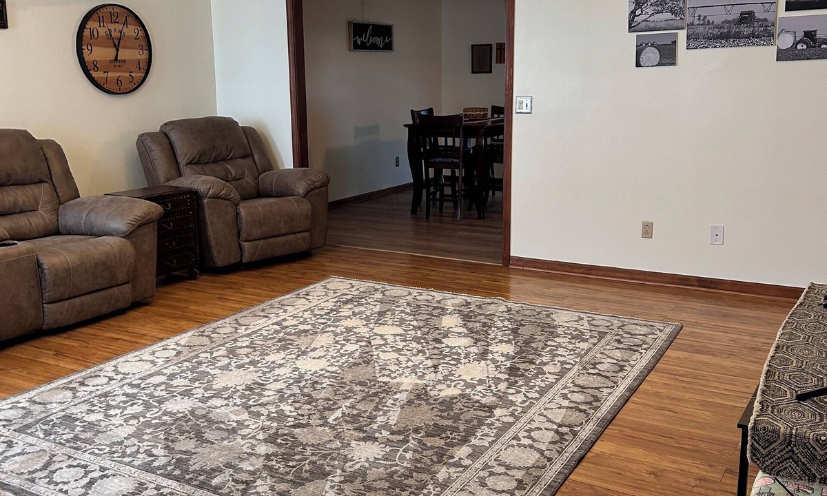 Blytheville House | Ideal, quiet, safe location close to industry, restaurants, and retail stores.