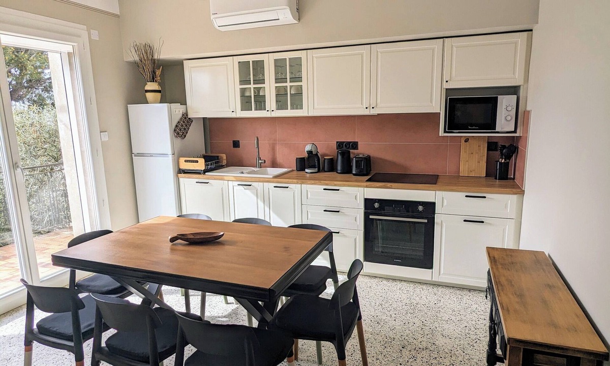 Beaucaire House | Ideally located, charming house completely renovated with garden of 1600 m2