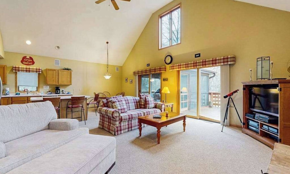 Rome House | Ideally located home with screened porch, 7-min drive to Sand Valley Golf Resort