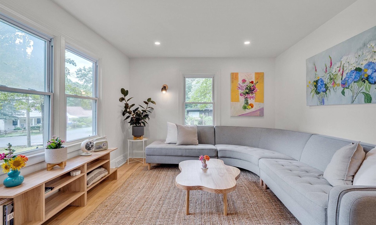 Carrboro Cottage | Ideally Located Modern Sanctuary, Newly Renovated