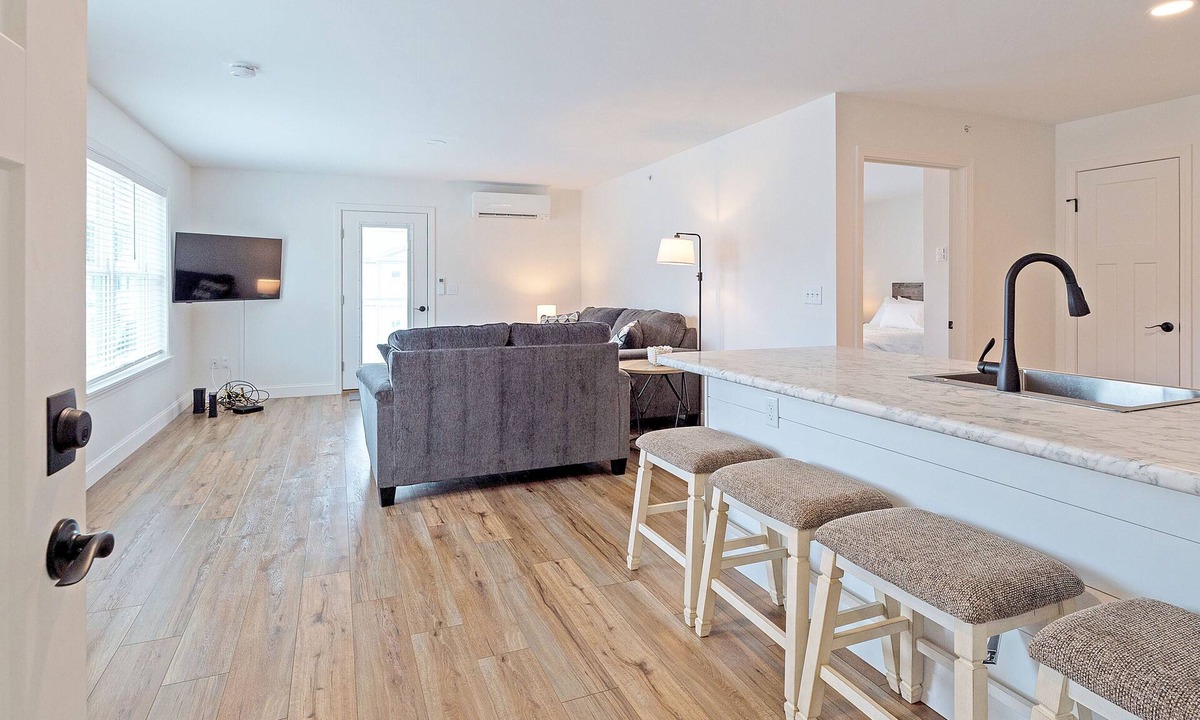 Auburn Apartment | Idyllic 1BD, 1BA Oasis: Only 3mi to Bates & CMCC