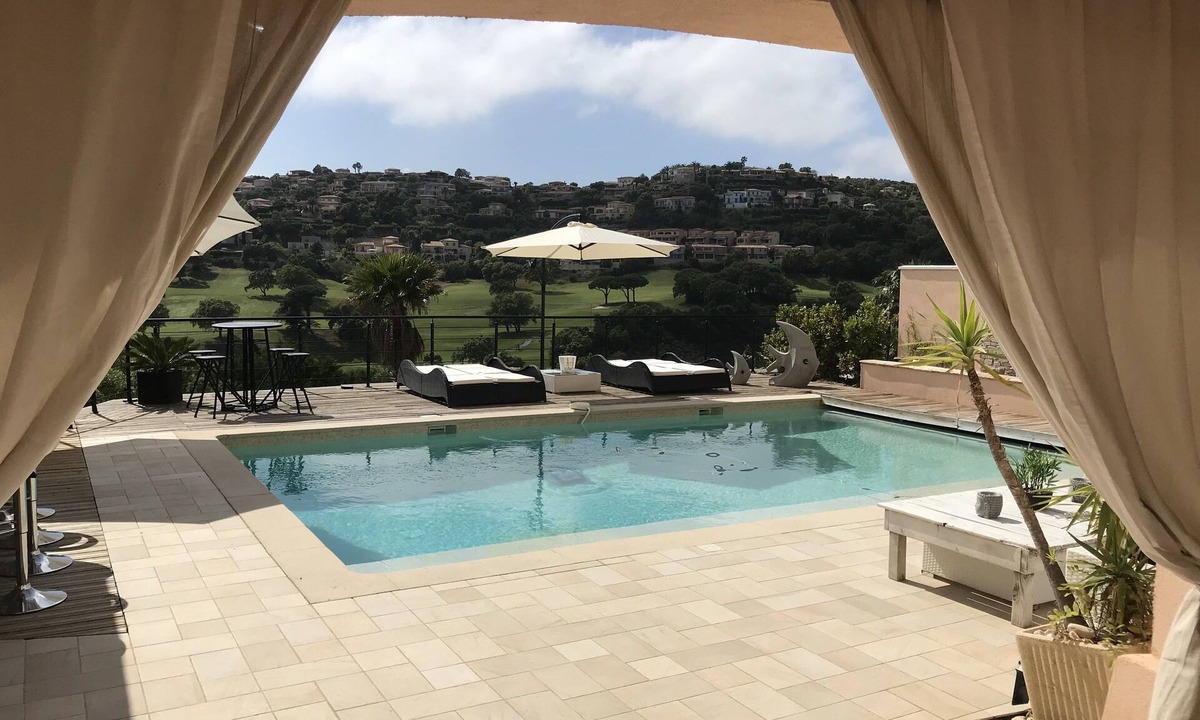 La Nartelle Apartment | IDYLLIC, CHARMING APARTMENT