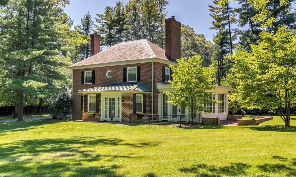 Lutherville Timonium House | Idyllic County Escape (Hot Tub)