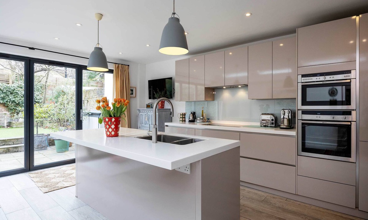 Nightingale House | Idyllic Elegance, by Veeve