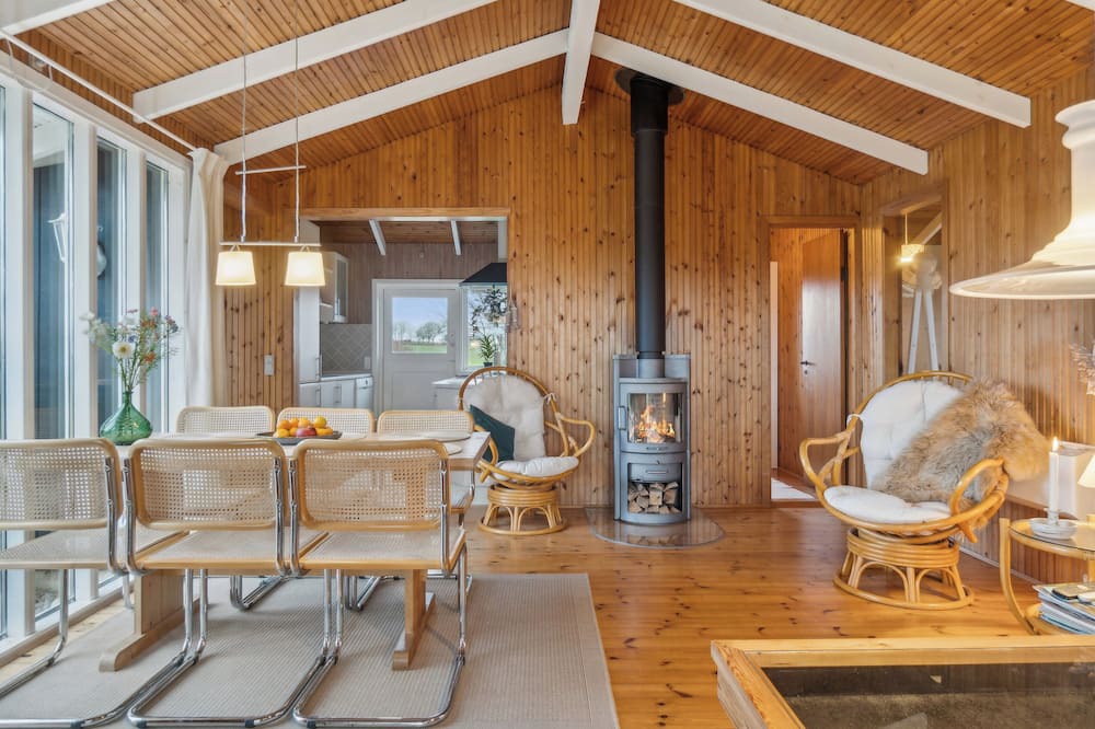 Grlev House | Idyllic family summer house 75 meters from coast