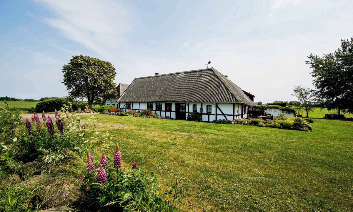 Bøjden Apartment | Idyllic farmhouse 600m from the Little Belt