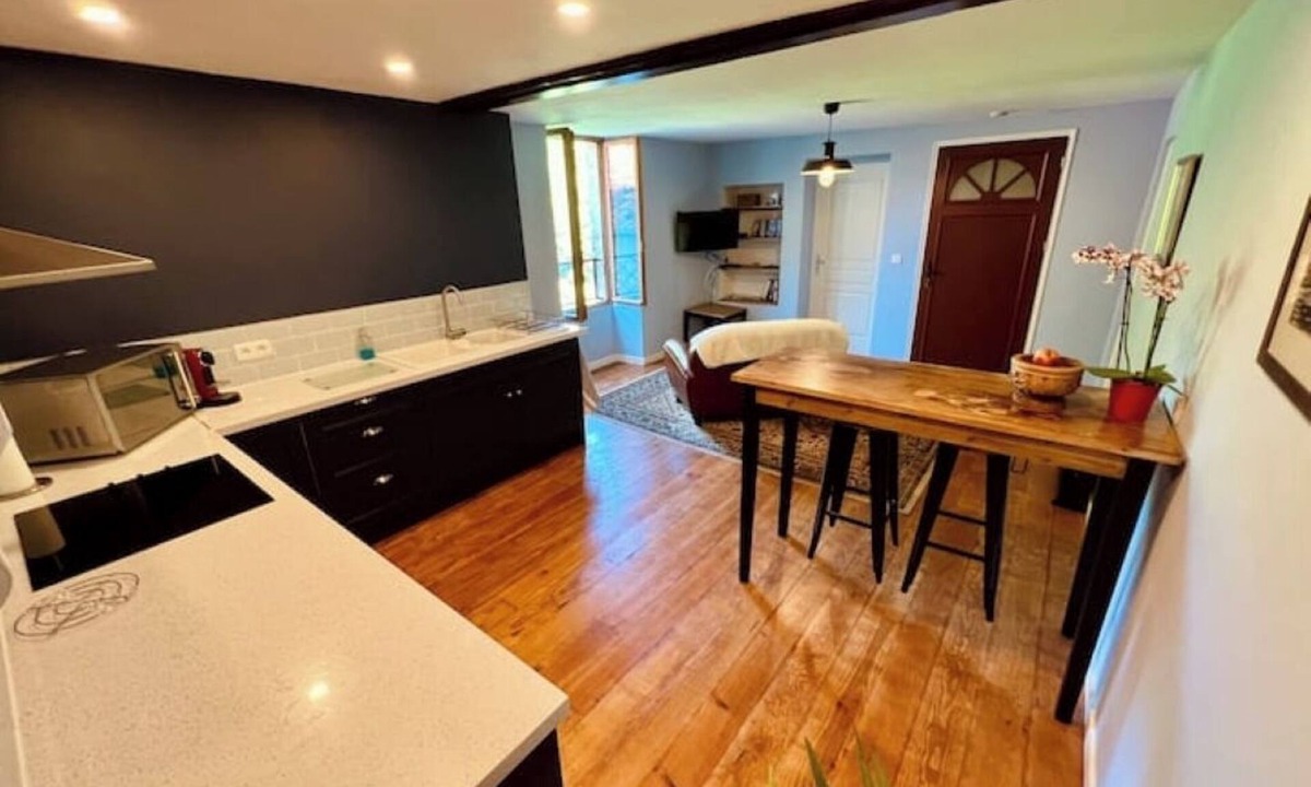 Champagne-et-Fontaine Apartment | Idyllic Mill Race Apartment