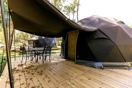 Gilboa House | Idyllic Geodesic Dome Sanctuary near Schoharie Creek in New York