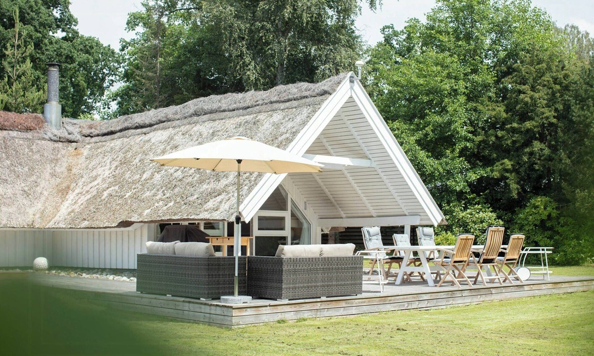 Hornbaek House | Idyllic holiday in a beautiful thatched house