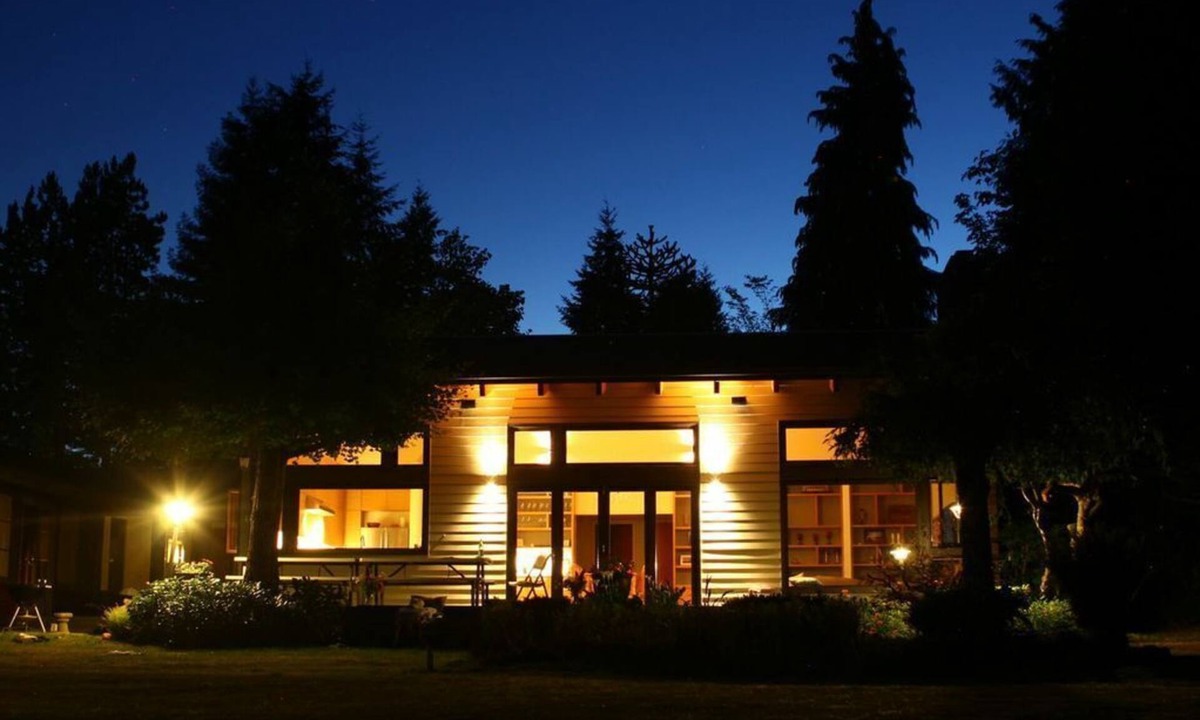 Lake Morton-Berrydale House | Idyllic Lakefront Getaway