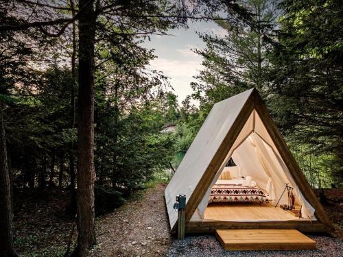 North Woodstock House | Idyllic Safari Tent with Sauna and Amazing Views in North Woodstock, New Hampshire