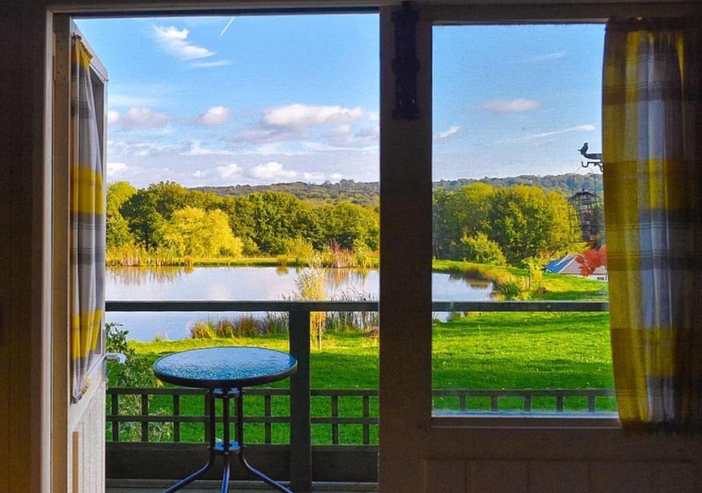 Hadlow Down House | Idyllic Shepherds Hut glorious views to South Downs 'Perch'