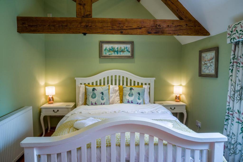 Priors Marston House | Idyllic Suite at Lower Fields Farm