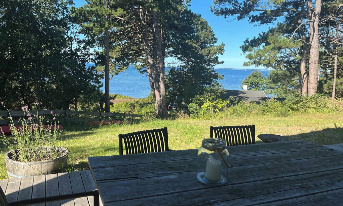 Kulhuse House | Idyllic view to the fjord from home