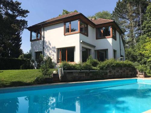 Binningen House | Idyllische Unterkunft Binninger Höhe