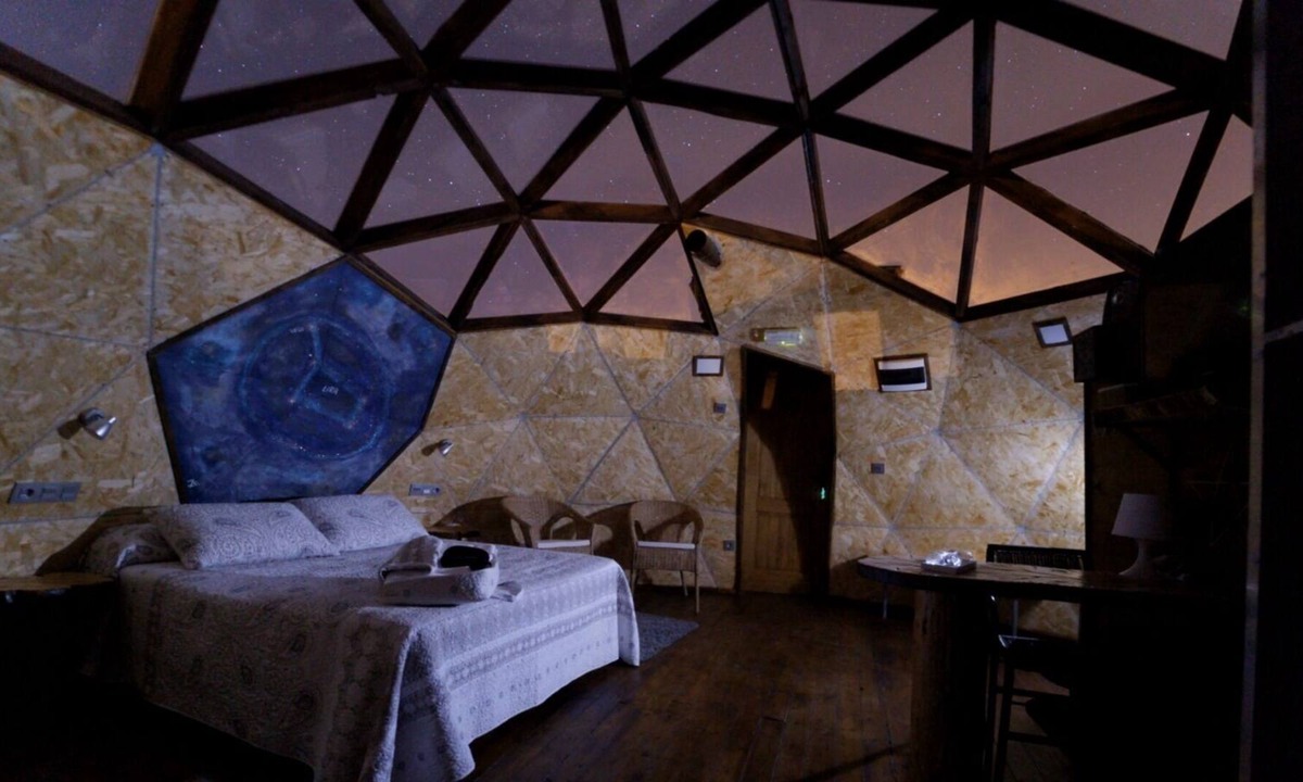 Prades Bed & Breakfast | Iglús de las Estrellas. ¡para Estar más Cerca del Cielo!