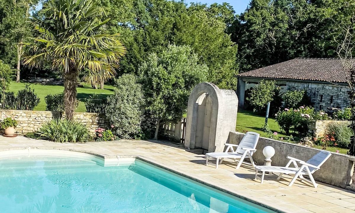 Geay House | Ile d'Aix by Interhome