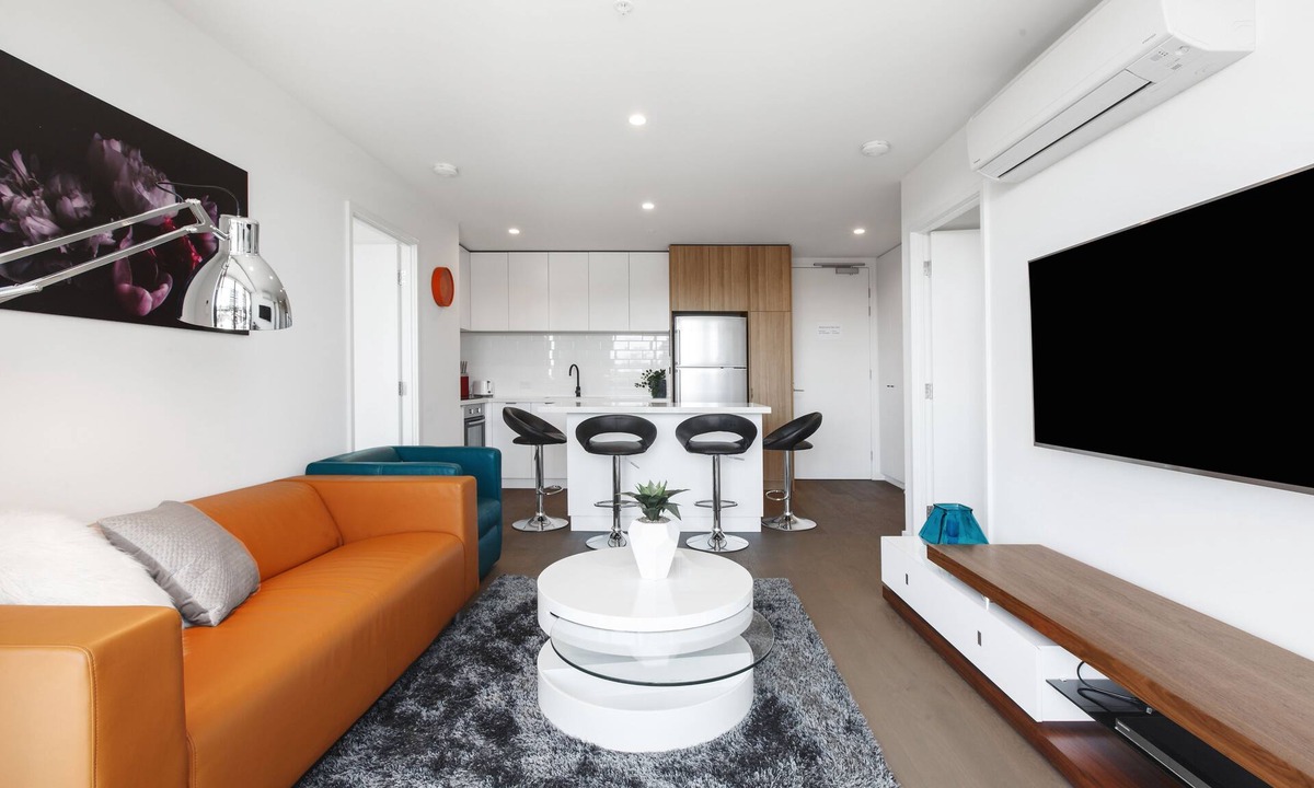 Cheltenham Apartment | Ilixir Apartments by Ready Set Host