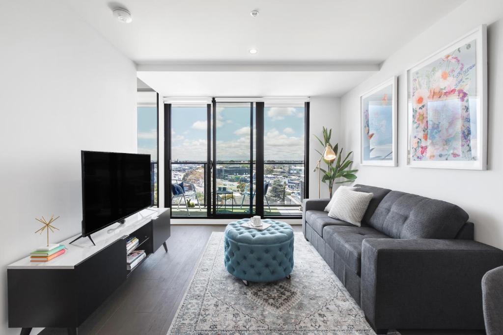 Cheltenham Apartment | Ilixir Apartments by Ready Set Host