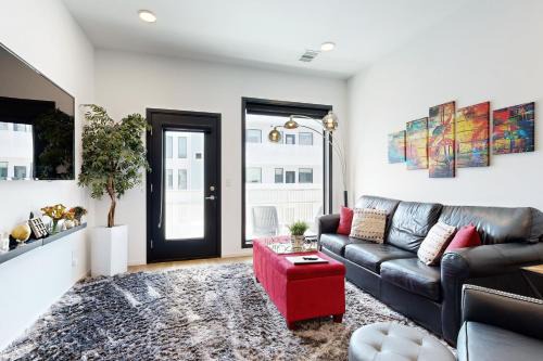 Edgehill Apartment | Illume 319