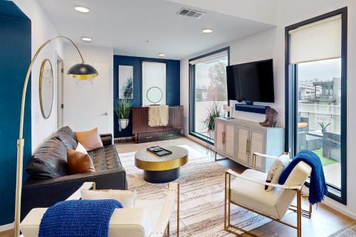 Edgehill Apartment | Illume 407