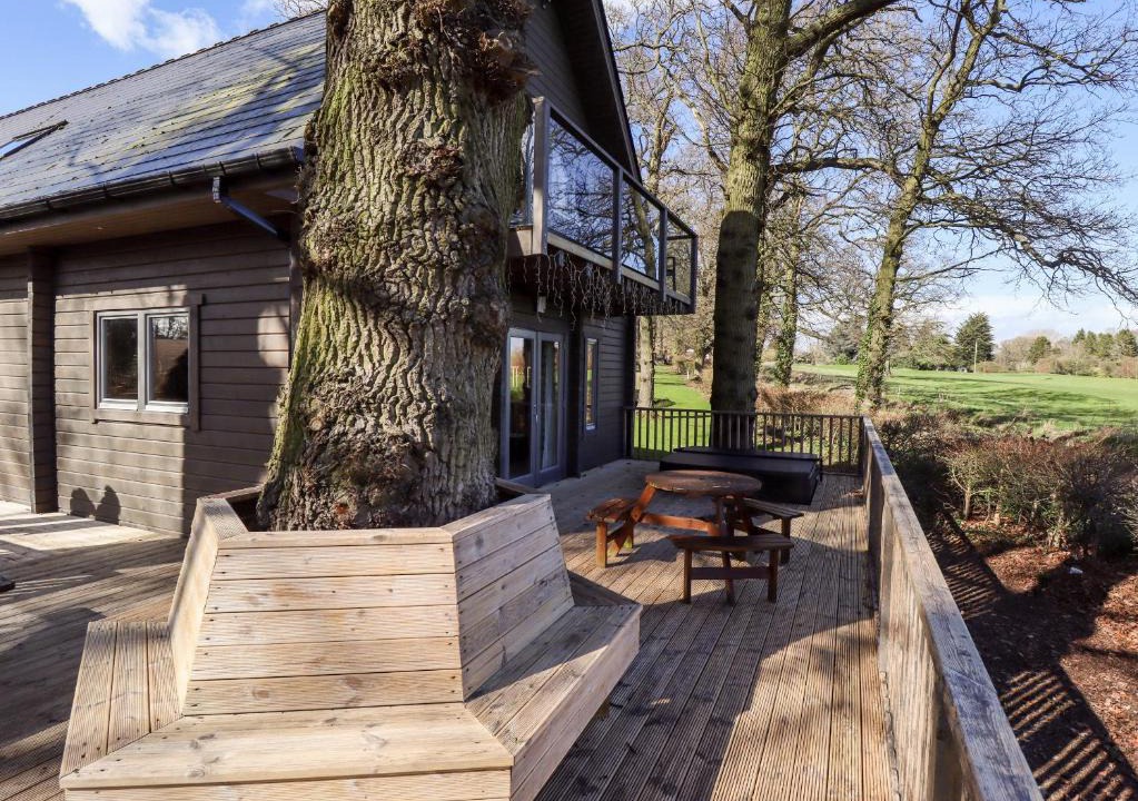 Louth House | iLodge Ultra