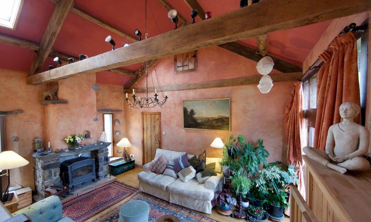 Penrith Cottage | Imaginatively Converted Traditional Hillside Barn . Uninterrupted Views From Ev