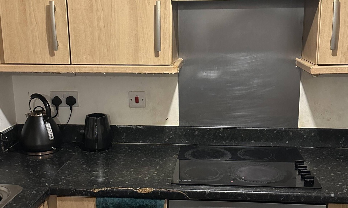 Greenhithe Apartment | Immaculate 2-bed Apartment in Greenhithe