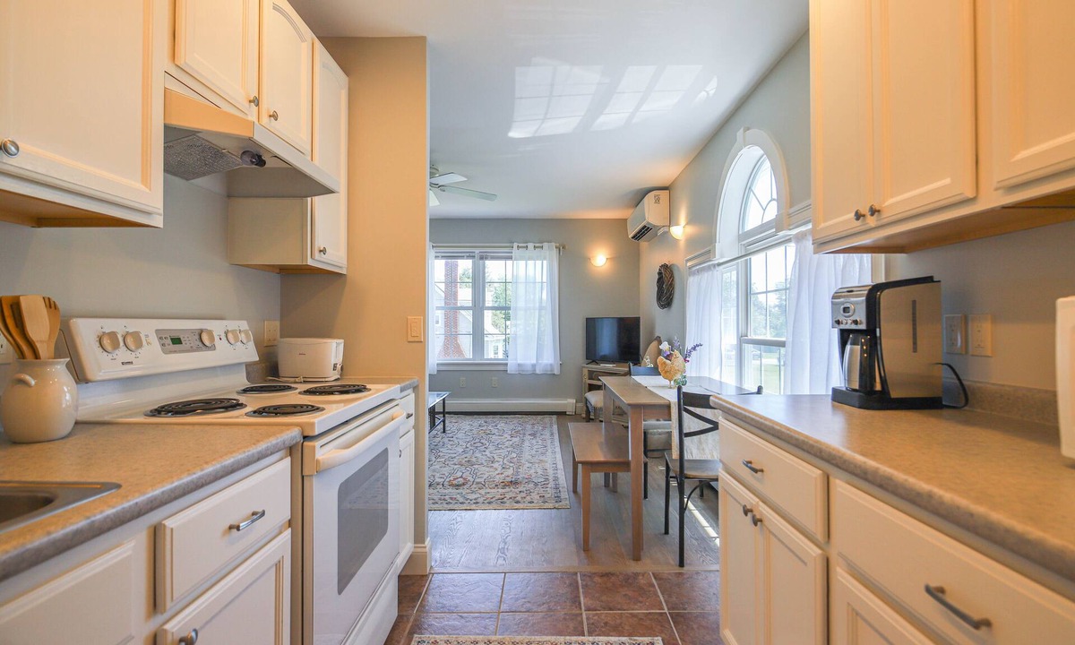 Cape Elizabeth Apartment | Immaculate, breezy and bright across from Crescent Beach