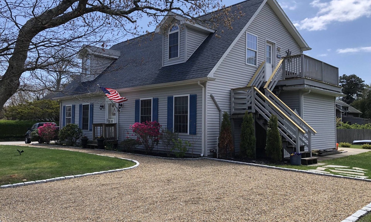 Tisbury Apartment | Immaculate Coastal Retreat!