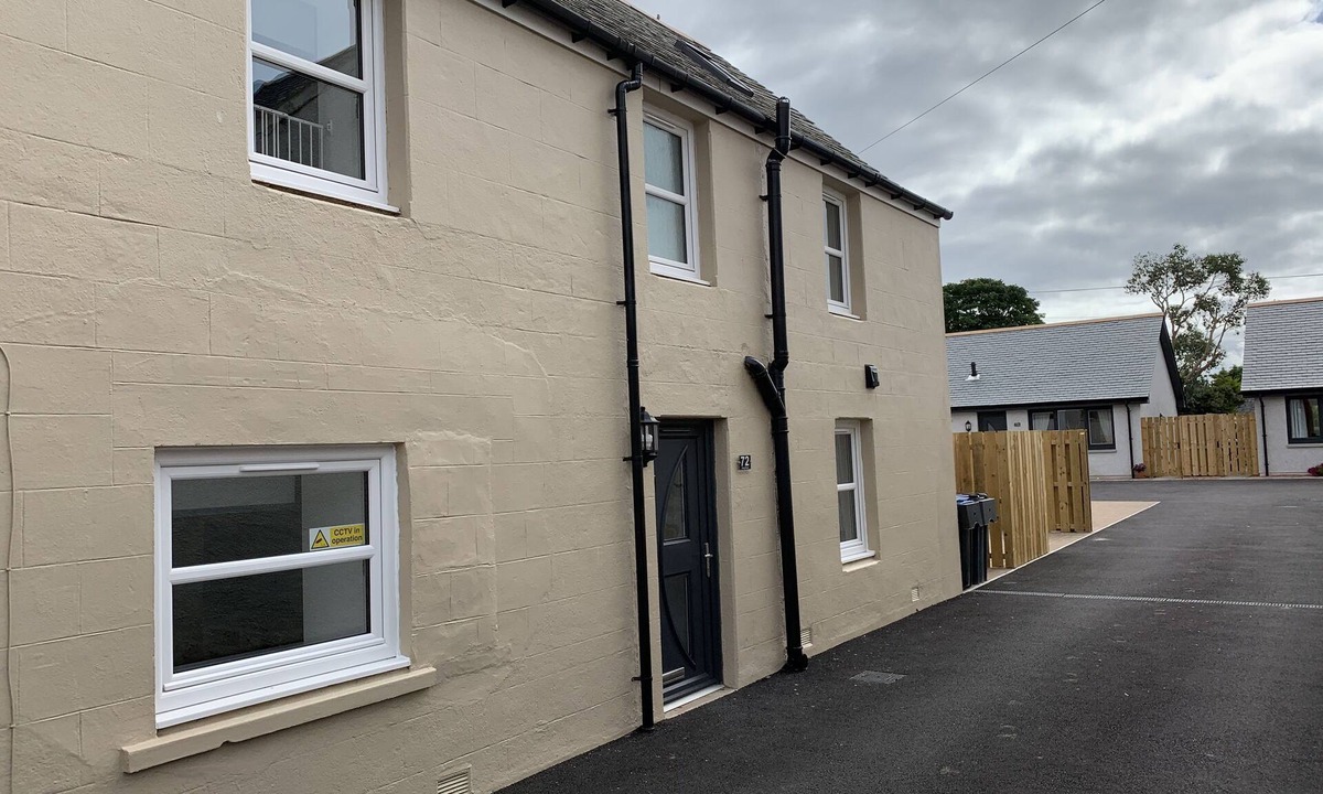 Inverbervie House | Immaculate cosy comfortable home, central location