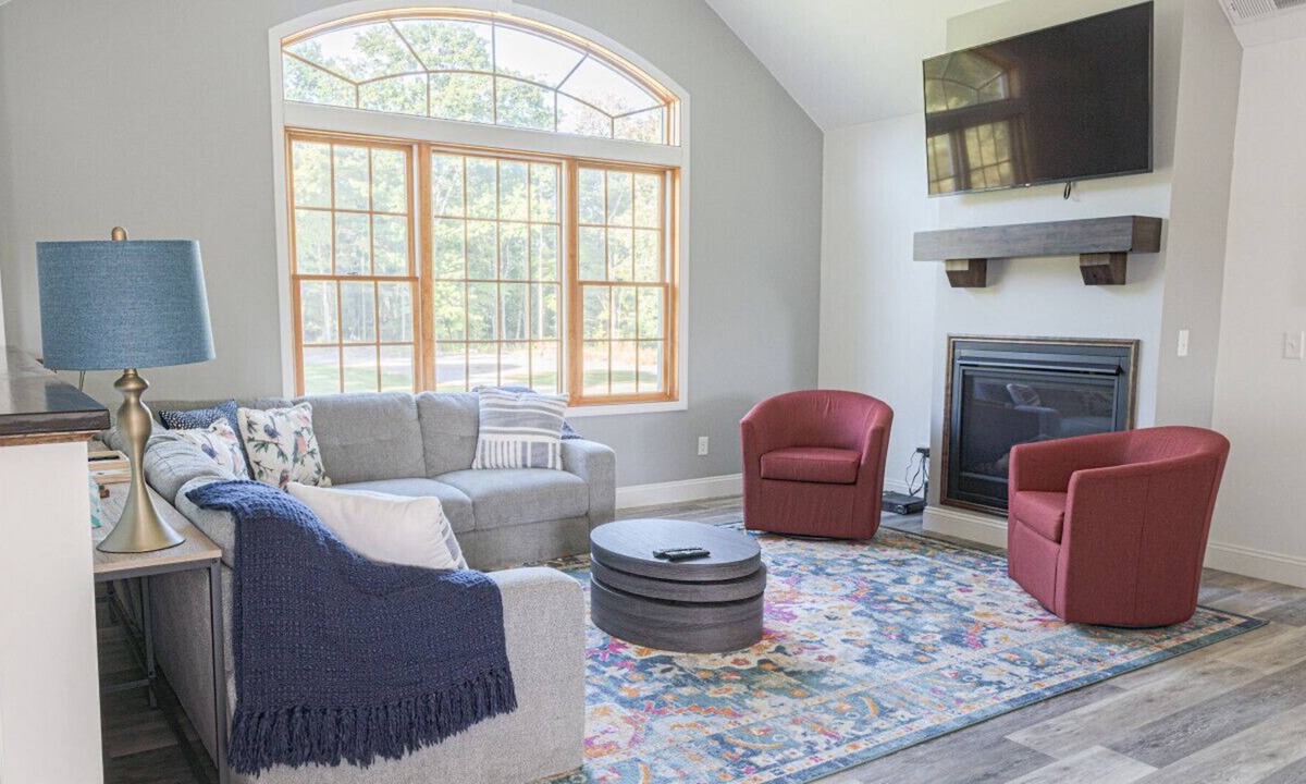 Highland Apartment | Immaculate Country Home for Winter Vacations