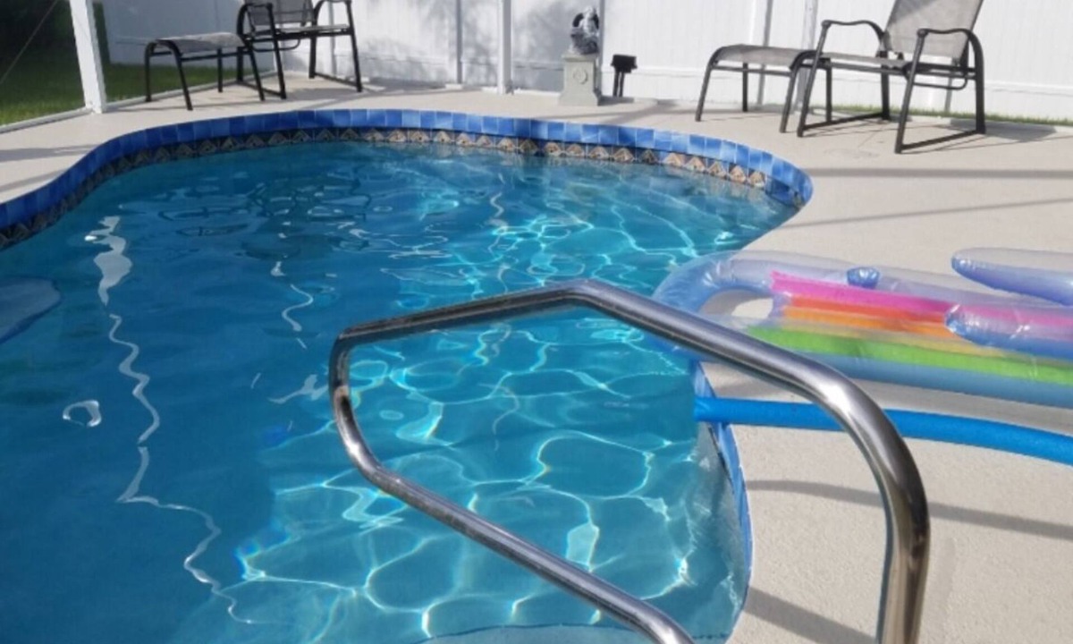 Englewood East House | Immaculate modern open concept 3 bed 2 bath/pool home with new kitchen.