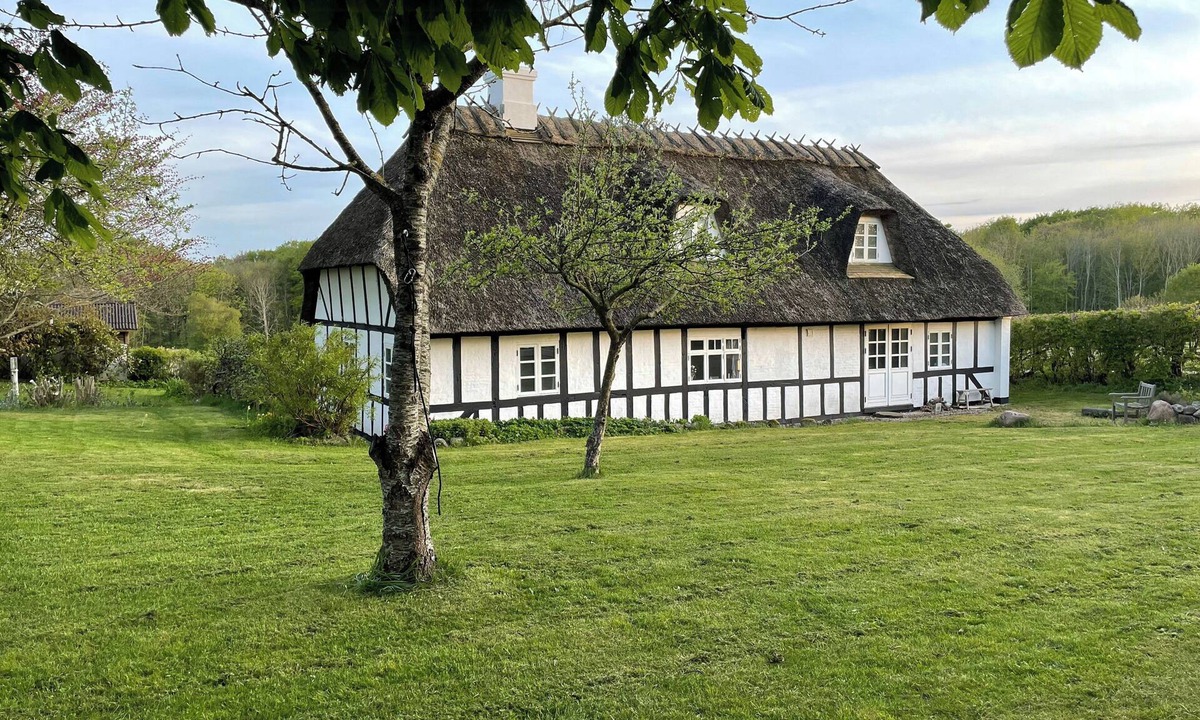 Haarby House | Immersion in timber frame house on Southwest Funen
