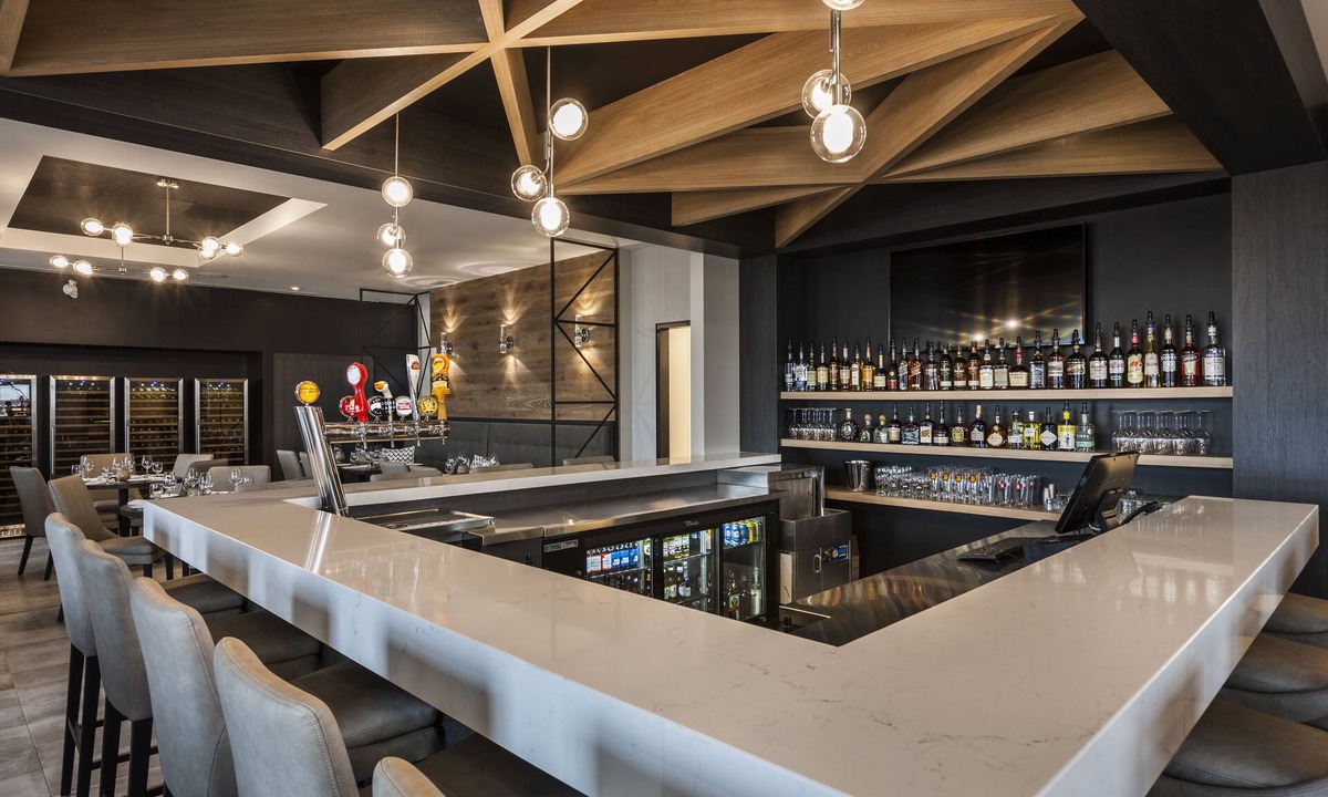 Boucherville Hotel | Imperia Hotel & Suites Boucherville