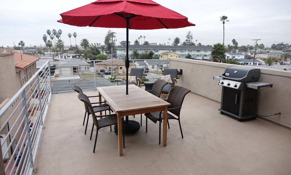 Imperial Beach House | Imperial Beach. Across street from ocean. DOD Discounts available.