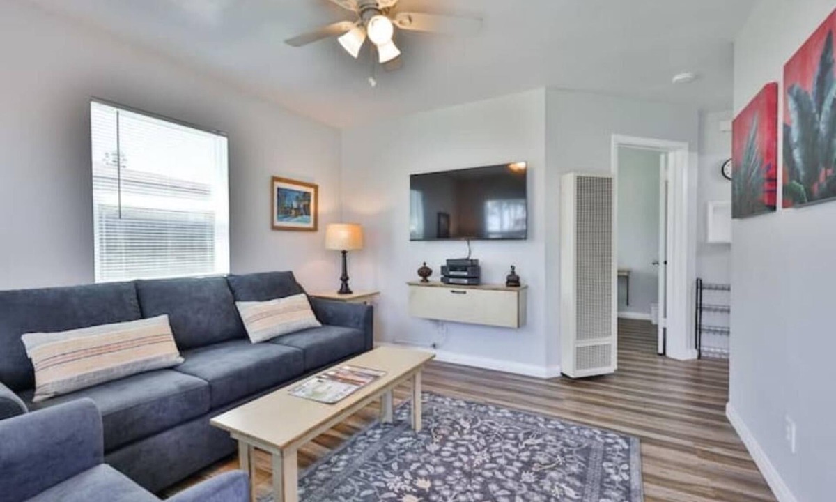 Imperial Beach House | Imperial Beach close to it all