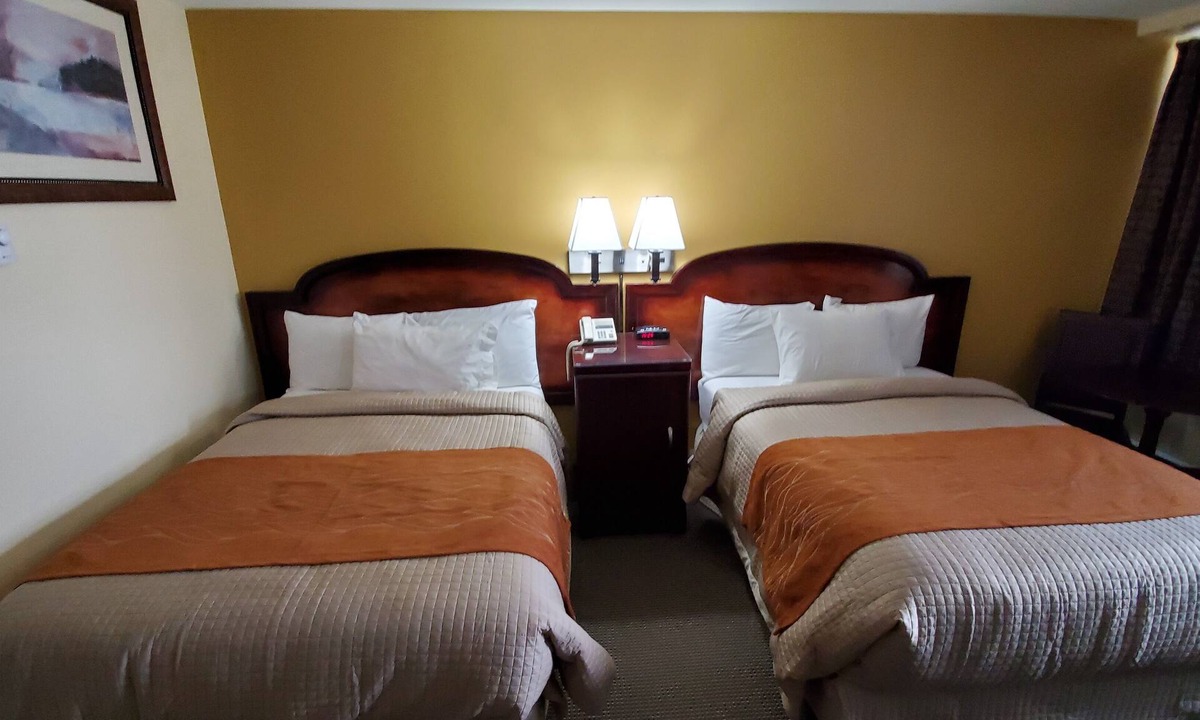 Sudbury Hotel | Imperial Fireside Inn