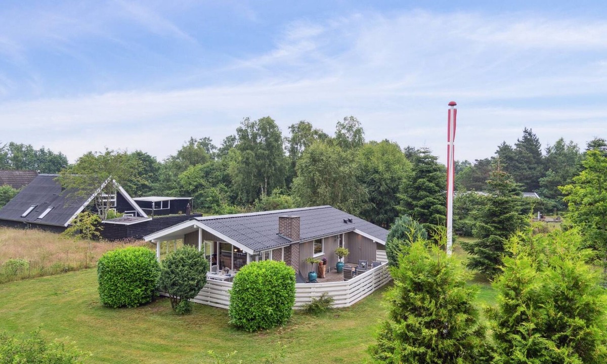 Bønnerup Strand House | "Imre" - 300m from the sea by Interhome