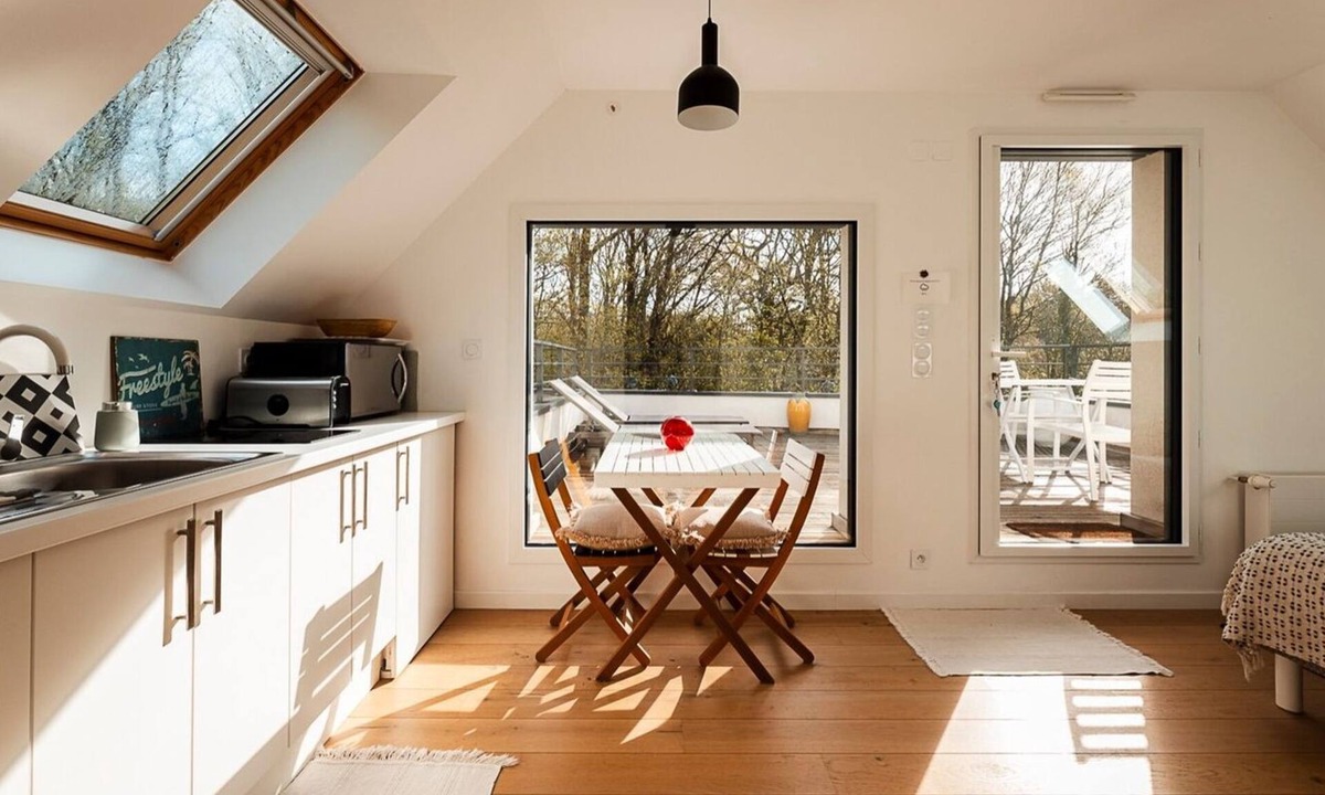 Saint-Molf Cottage | In a green setting close to the ocean