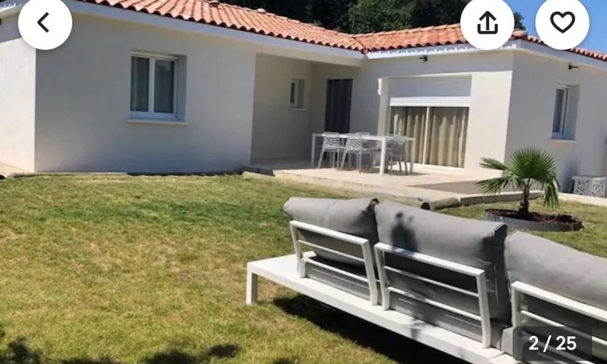 Saint Michel d'Euzet House | in a little corner of paradise