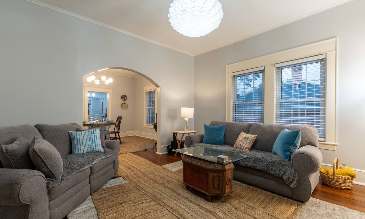 East Durham House | In City, Airy Cheerful Bungalow, Homey with a Fire Pit and enclosed yard.