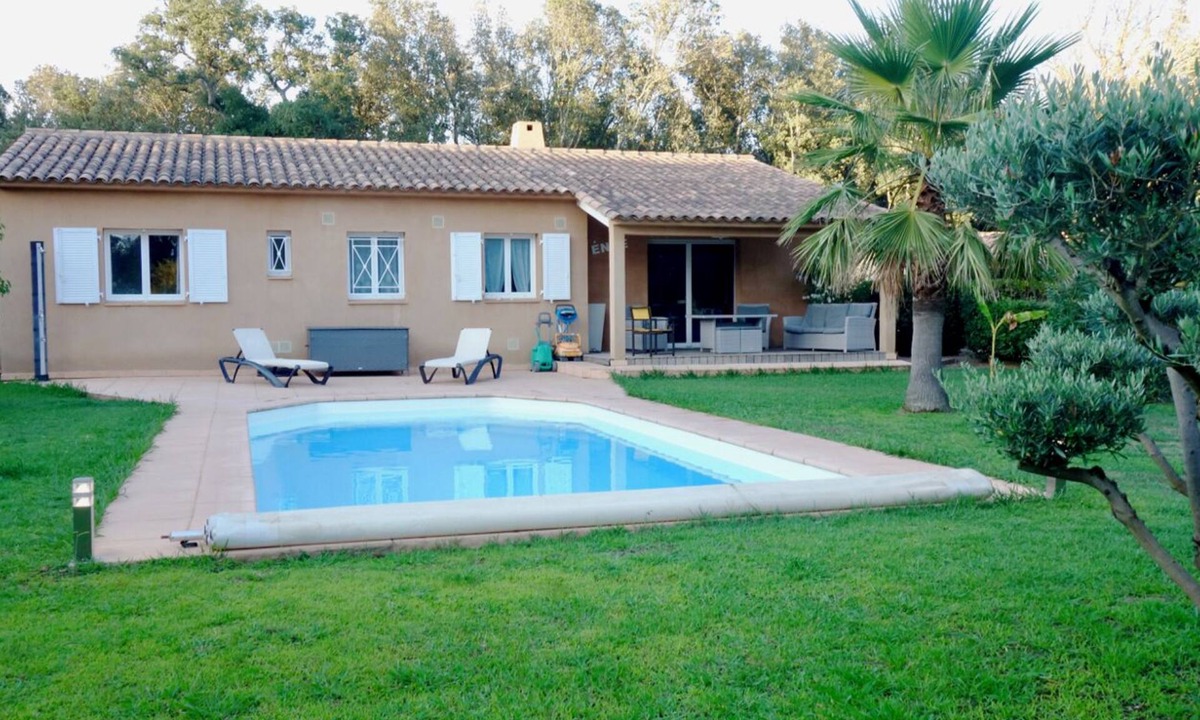 Arca House | IN CORSICA HOUSE WITH POOL