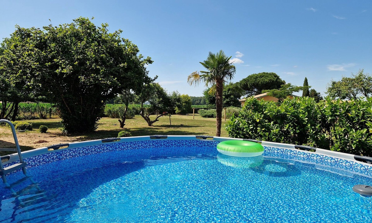 Coutras Apartment | In good times