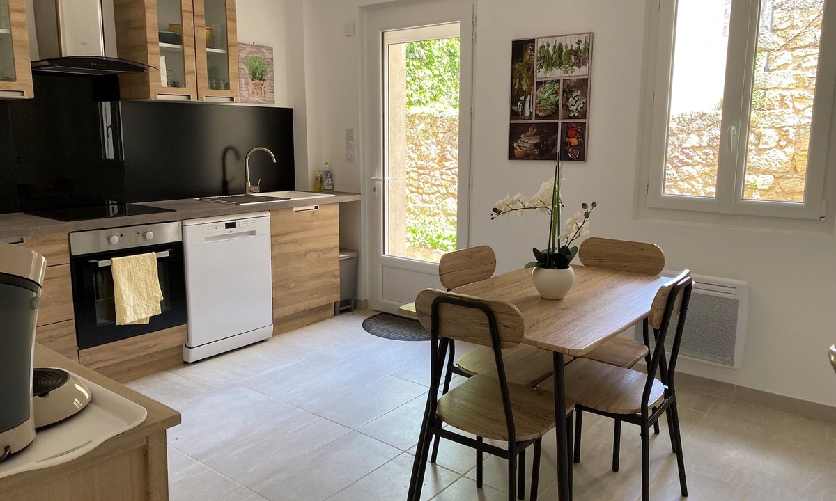 Saint-Germain-et-Mons Apartment | In Mouleydier at Romane's